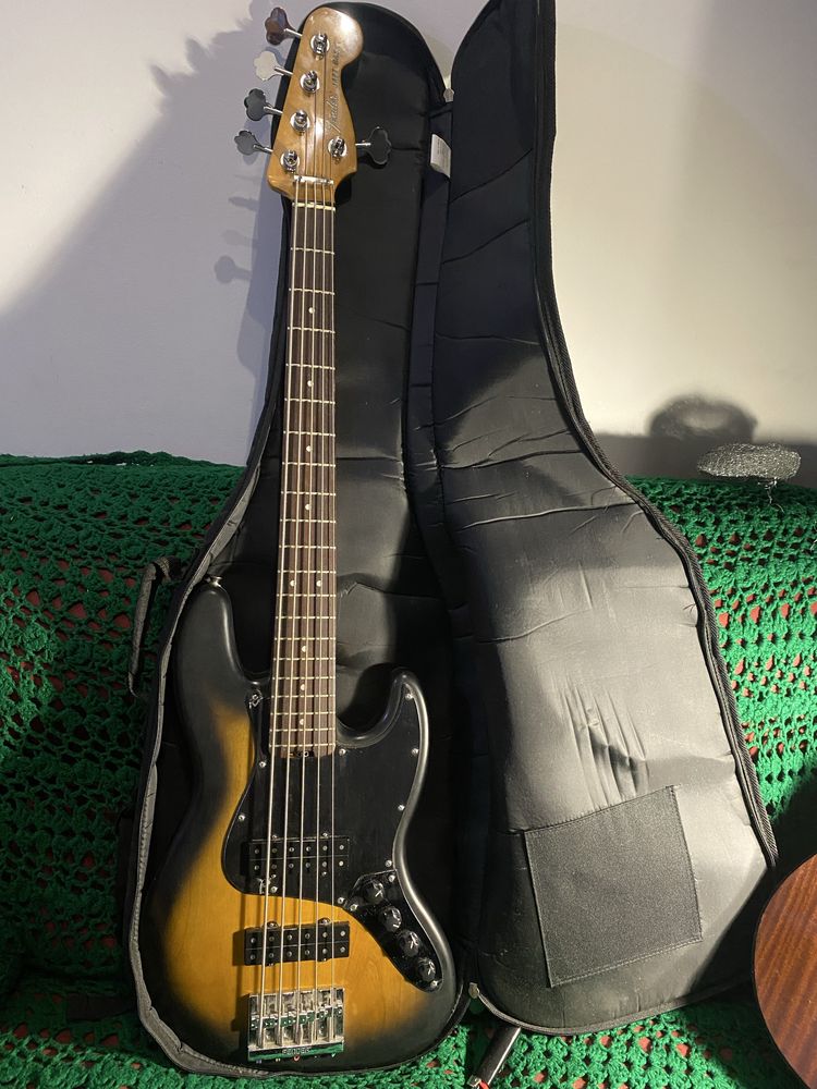 Fender Modern Player Jazz Bass V Satin 5 cordas com saco original
