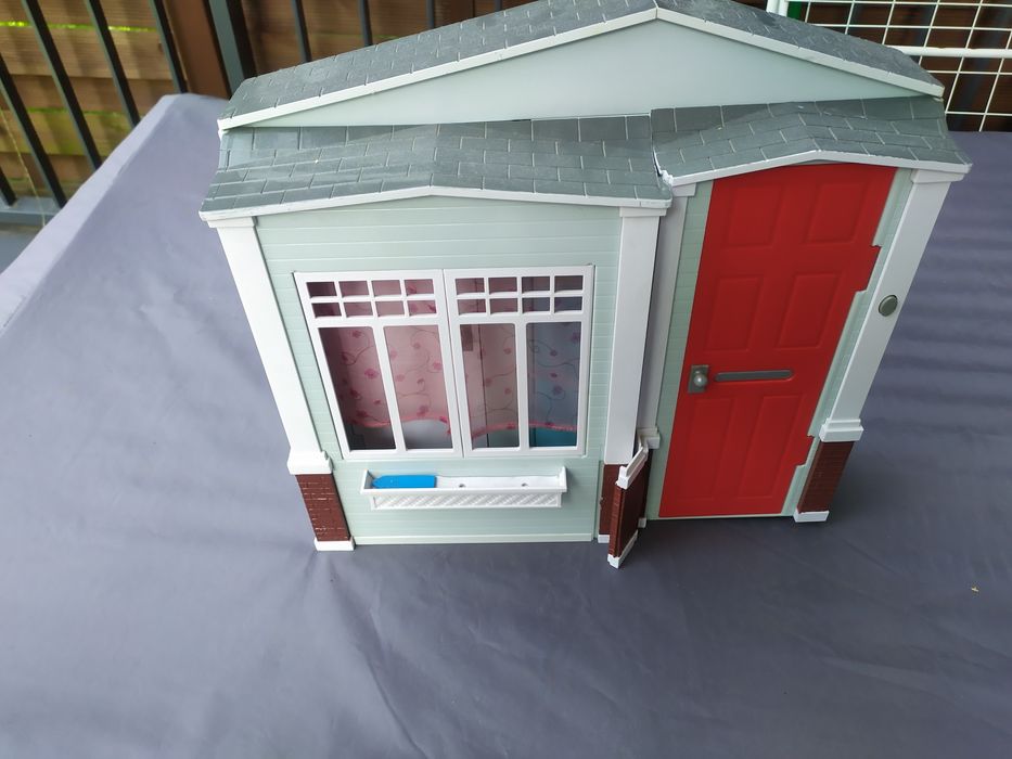 Domek dla lalek, modułowy, z dźwiękiem dzwonka do drzwi stan bardzo do