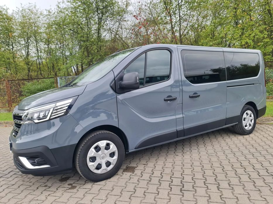 Renault Trafic 170 KM AUTOMAT Nowy od Ręki Przebieg 370 KM dojazd z salonu na Plac