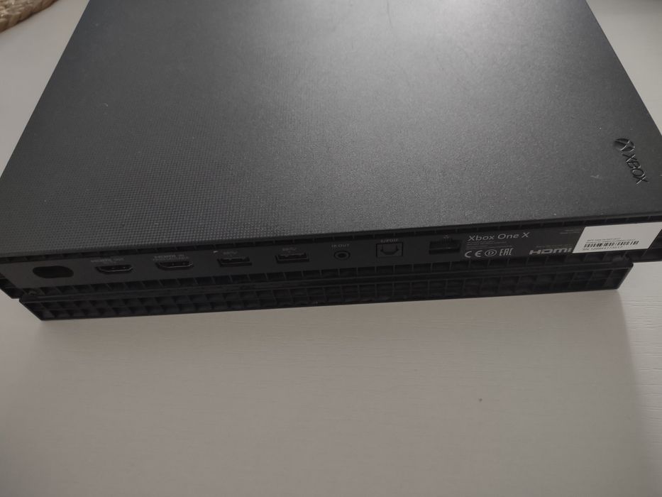 Xbox one Project Scorpio + 3 gry