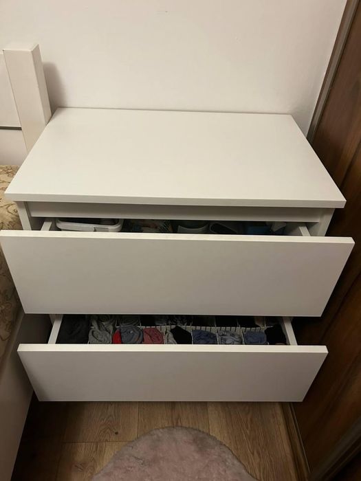 Nowoczesna biała szafka nocna / komoda z 2 szufladami