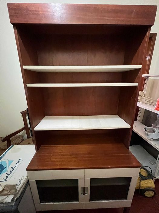 Mobília em bom estado