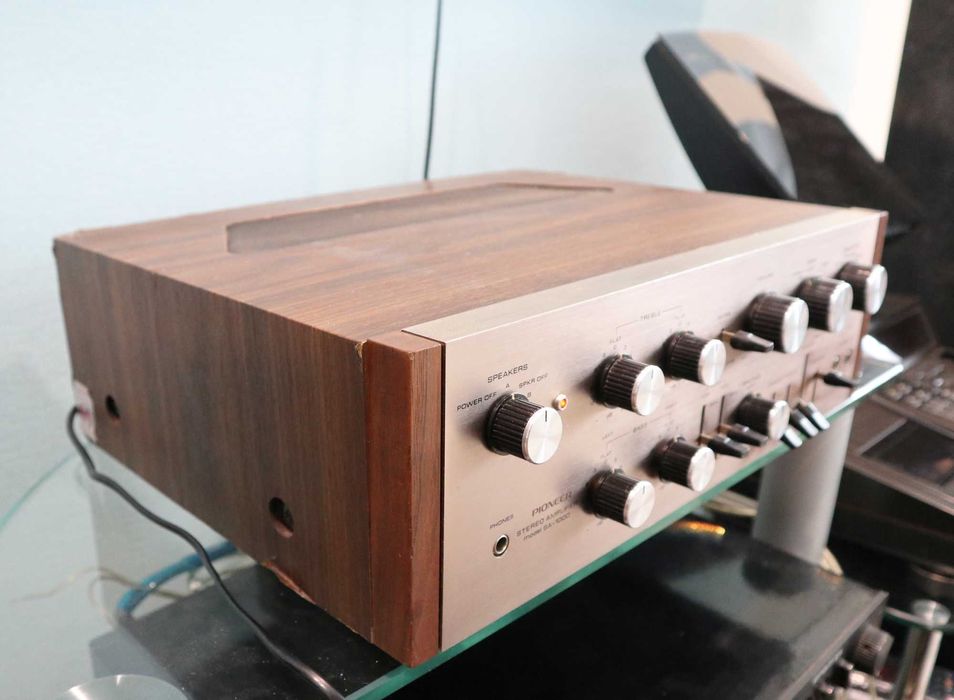 Усилитель Pioneer SA-1000 Япония 220В