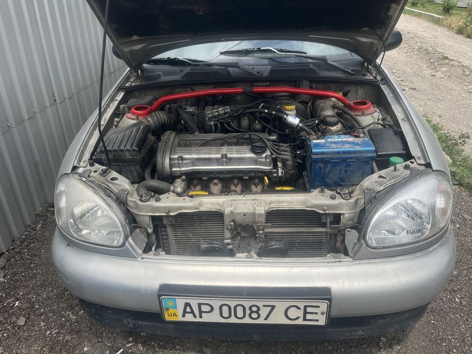 Ланос 1.6 повна комплектація.