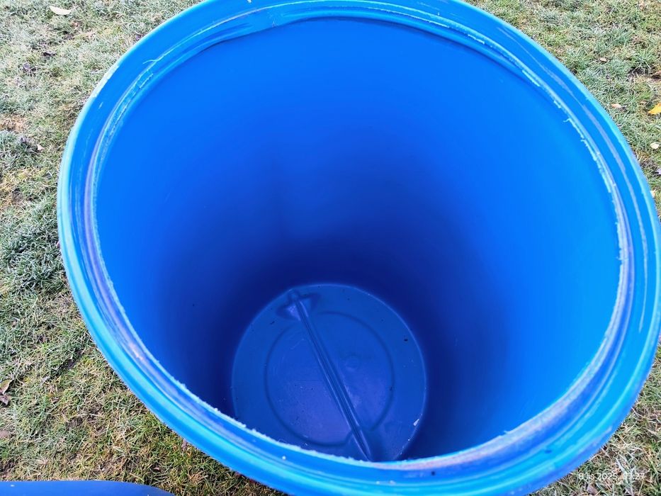 Beczka 200 L z tworzywa