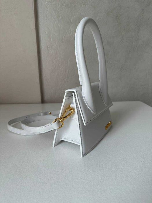 дизайнерська сумка від Jacquemus — культова модель Le Chiquito Mini.