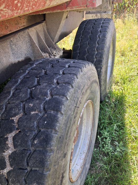 Przyczepa skorupowa 14 skrętna oś