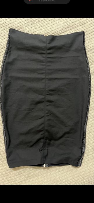 Продам жіночий одяг блузки та спідниці