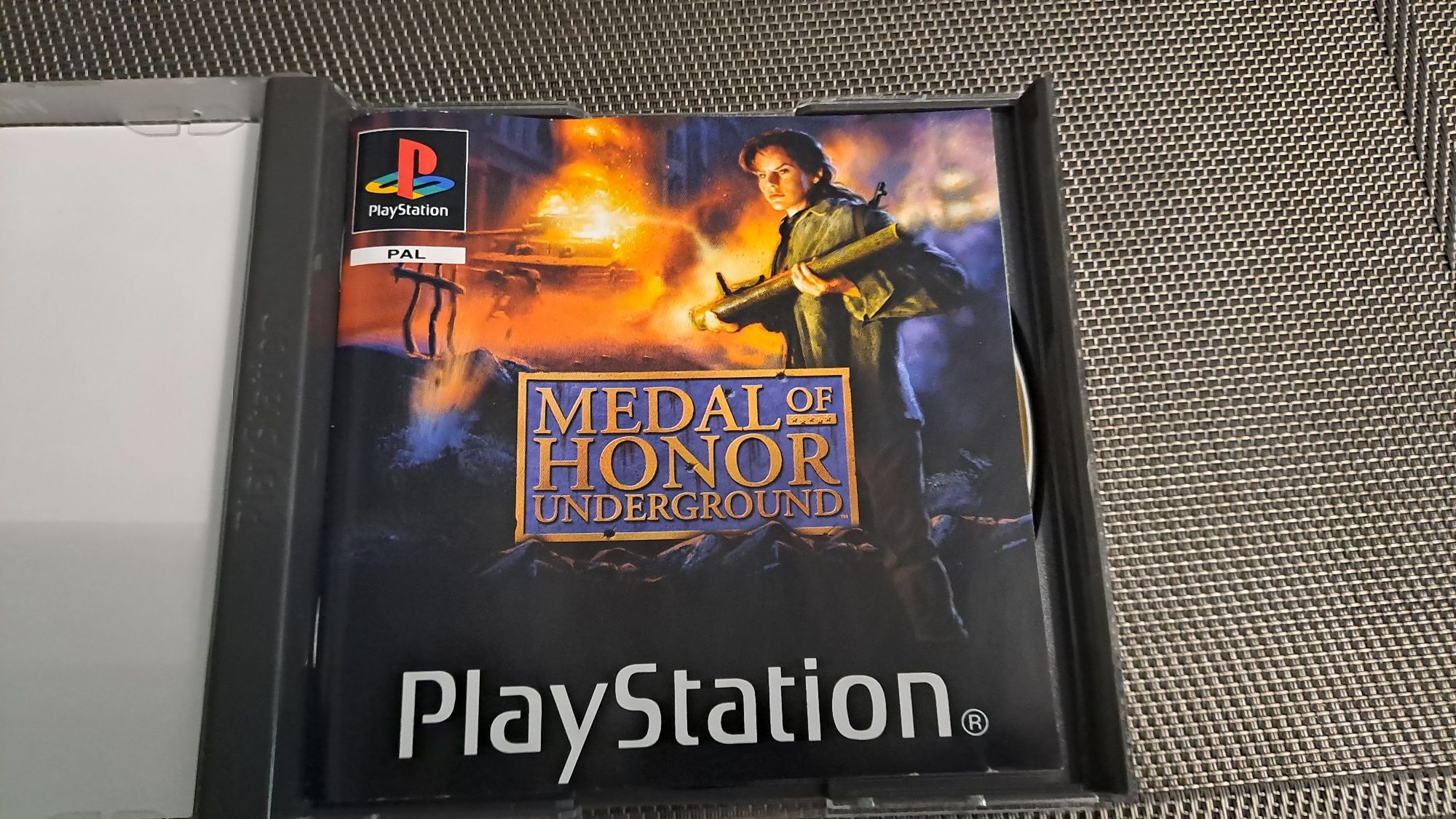 Medal of honor underground PlayStation DE