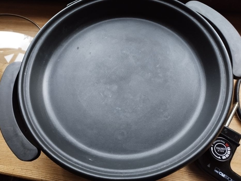 Patelnia elektryczna CLATRONIC PP3401 teflon na imprezy przyjęcia