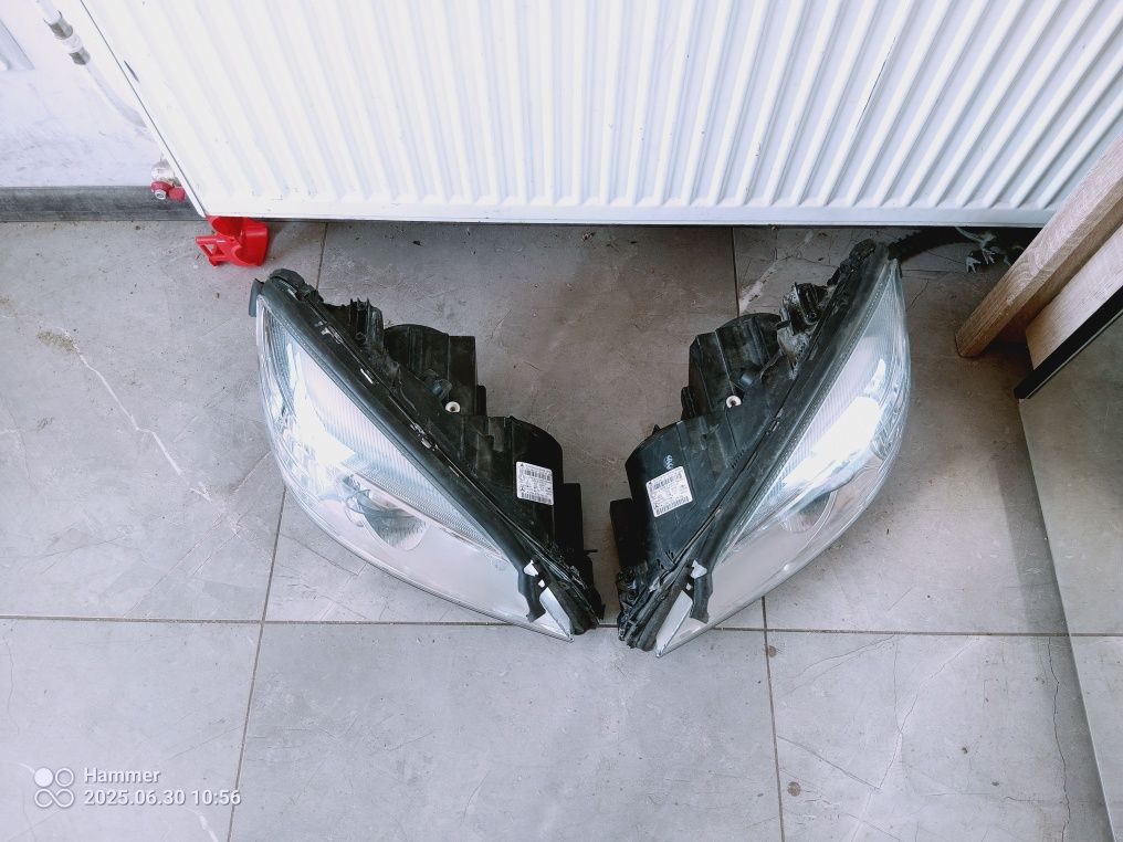 Mercedes c klasa w204 lampa prawa przód Xenon a204.820.3059 Europa