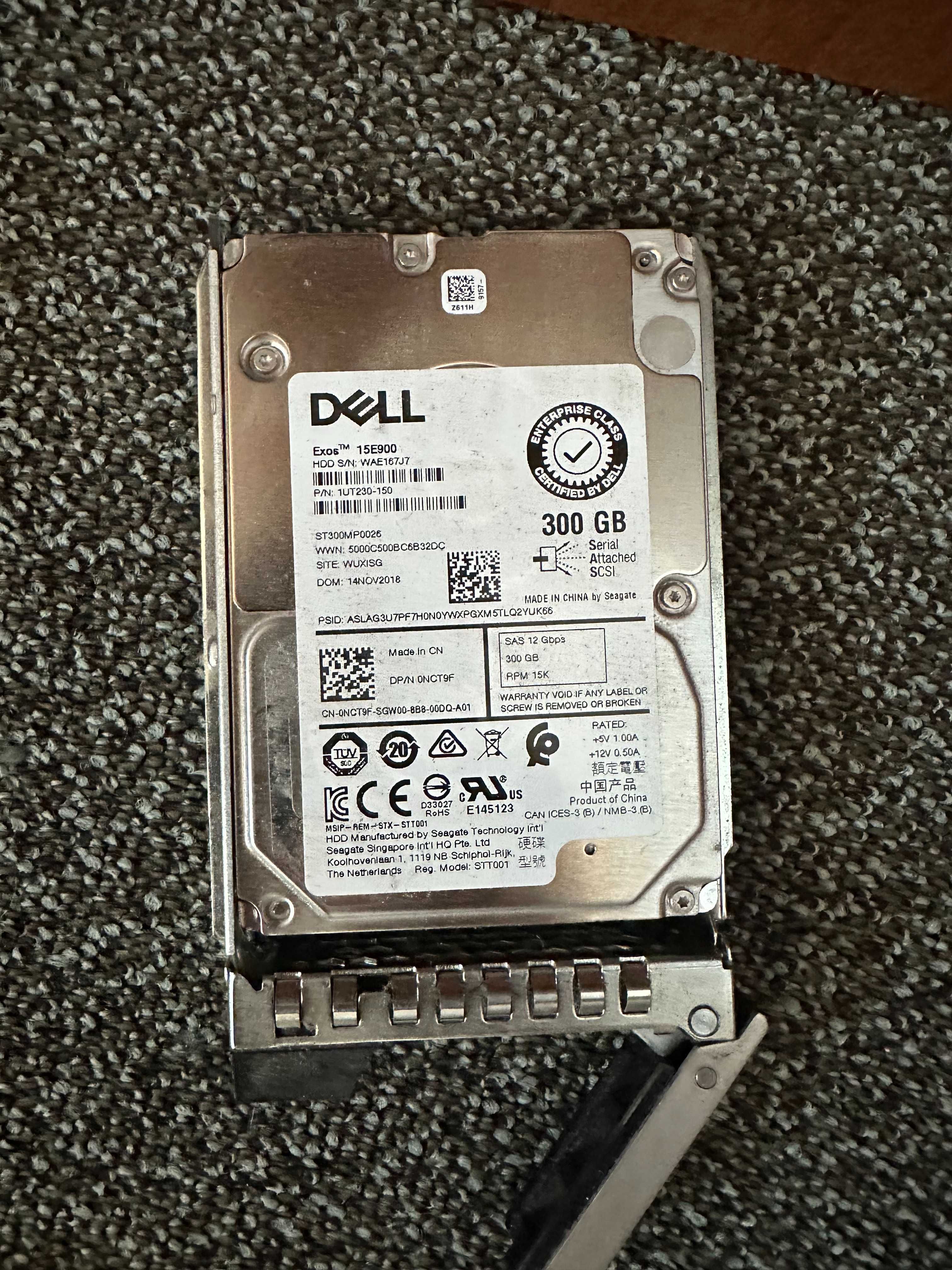 Dell PowerEdge R640 – 2x Xeon Silver / 96 GB RAM / 8x 300 GB SAS