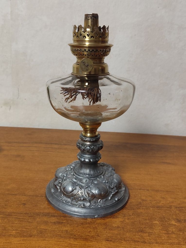 Lampa naftowa ciekawy wzór