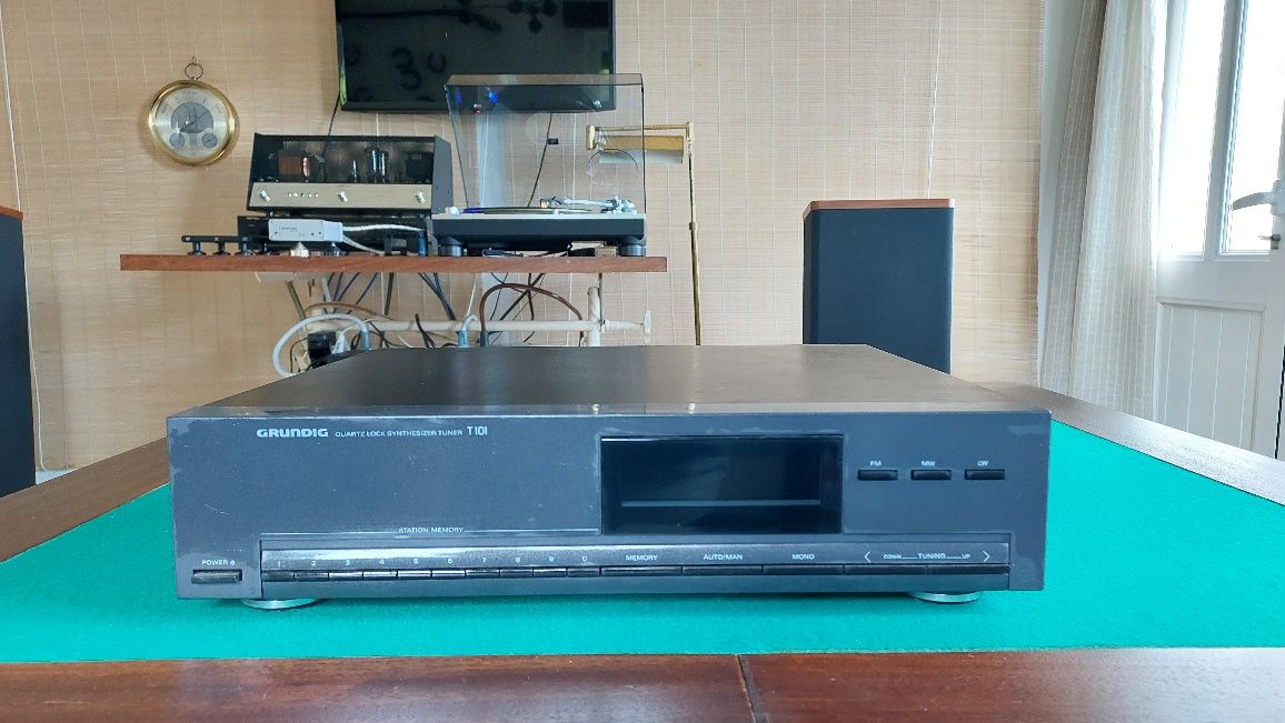 Rádio Grundig T 101