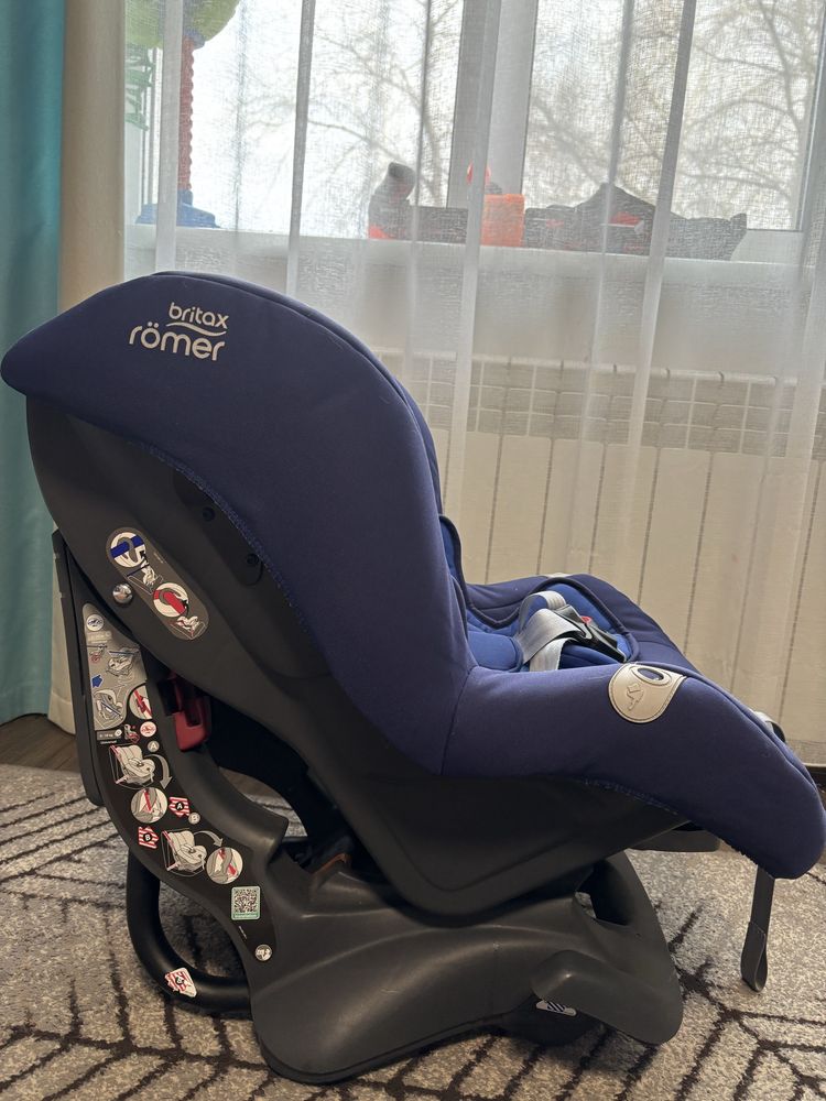 Продам автокрісло britax