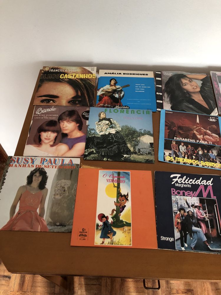 120 discos de vinil vintage Lp’s e Singles
