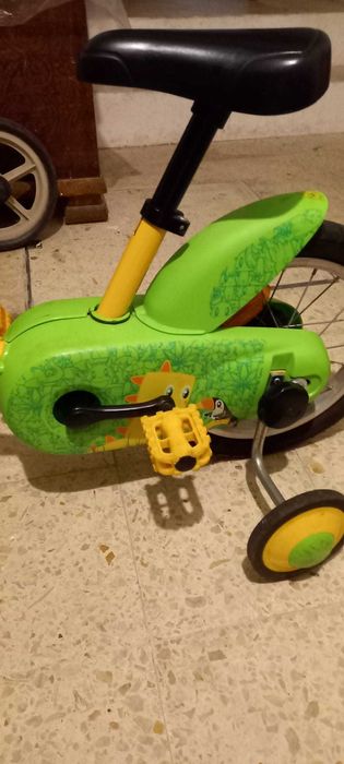 Bicicleta de aprendizagem para criança