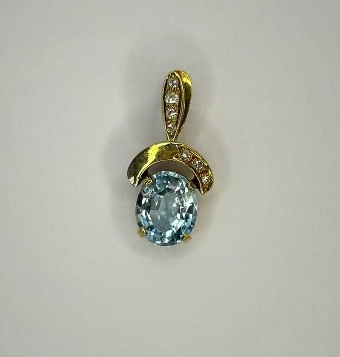 Кулон. Золото. Діаманти. Топаз.