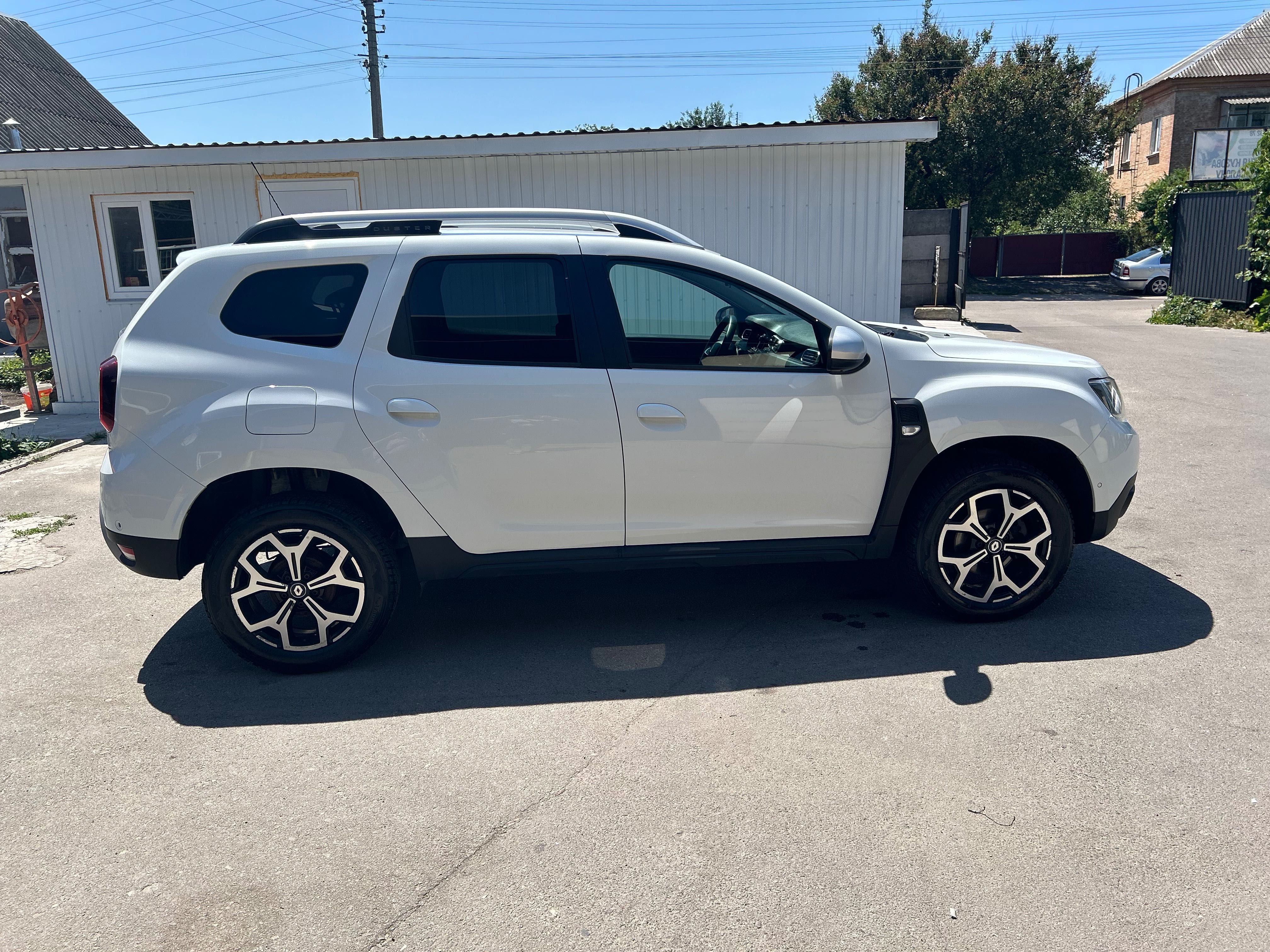 Продам свій автомобіль в дуже гарному стані Renault Duster 2019