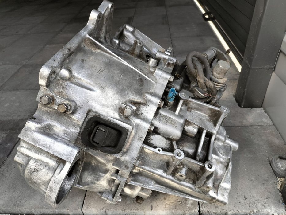 Коробка Nissan X-Trail T30 2.0 Бензин