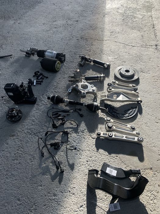 Розборка Rivian R1S 2023/6 gen1