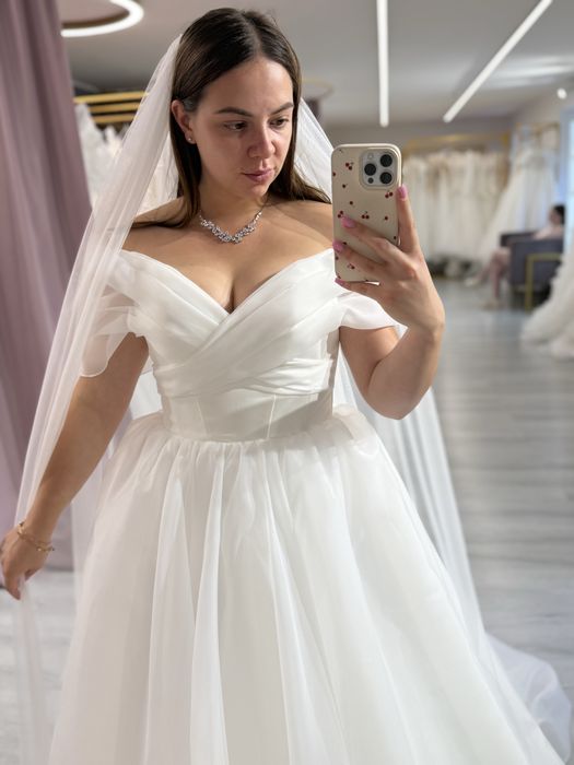 Весільня сукня б/у ідеальний стан