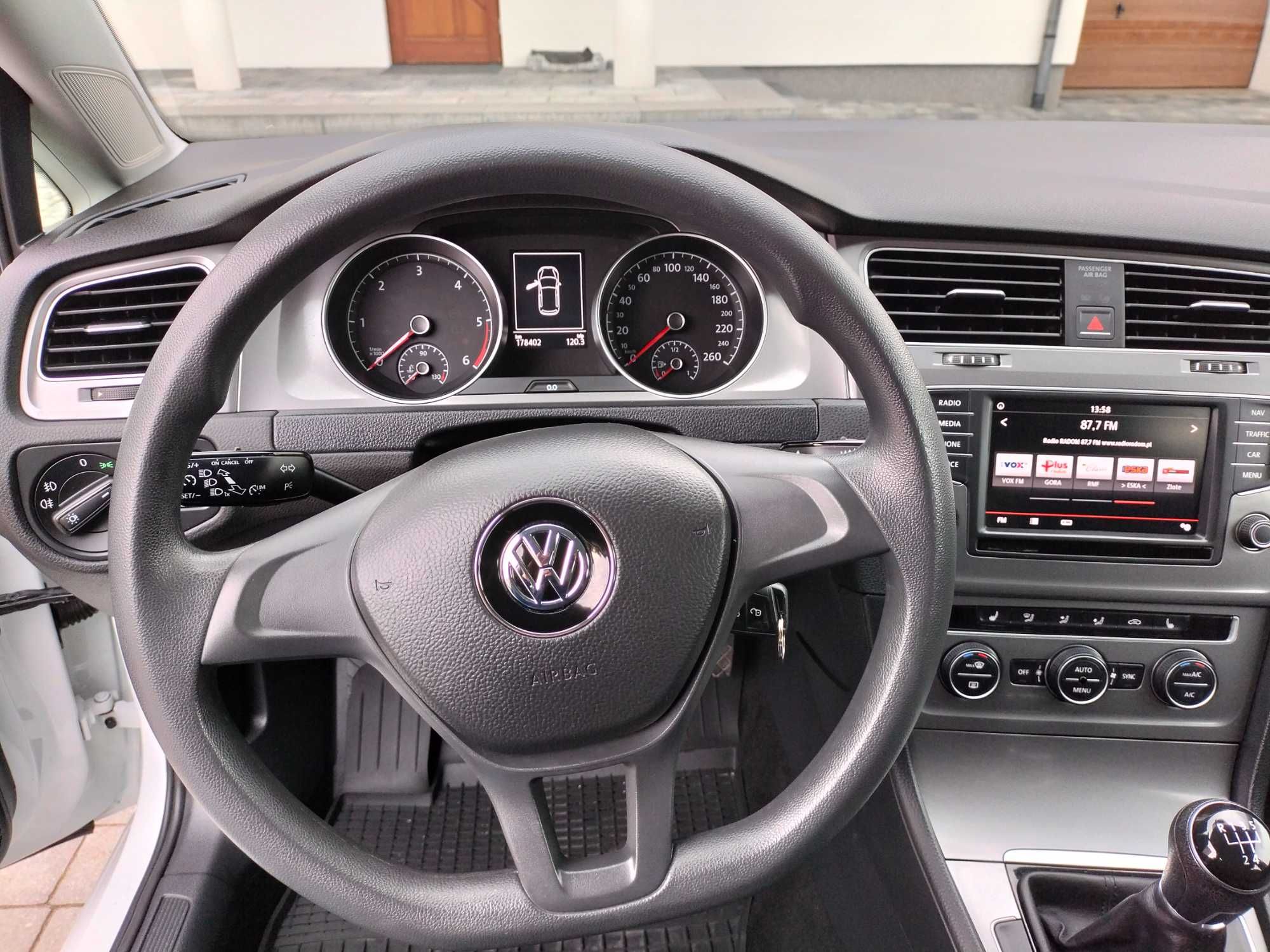 VW GOLF VII 2016 Rok 1.6TDI