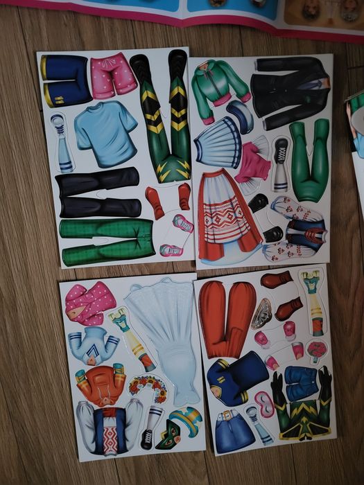 Магнітна одягалка