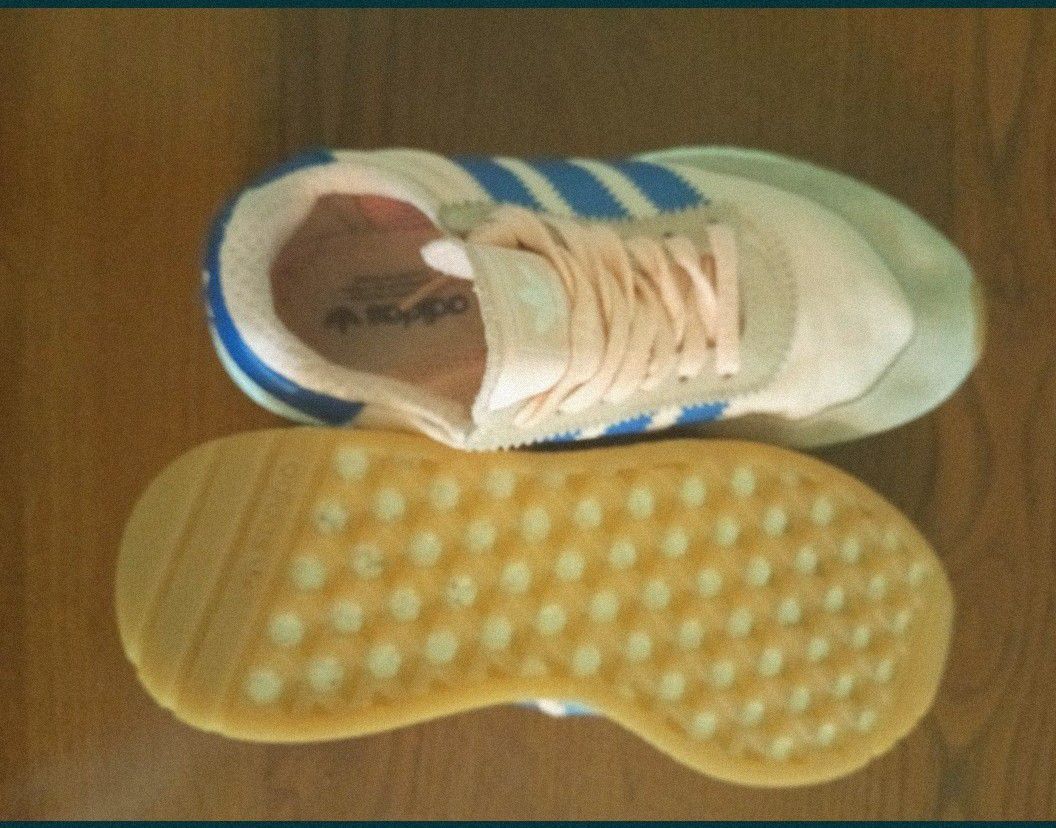 Кроссовки "Adidas"(Вьетнам,2021)- 350 грн.