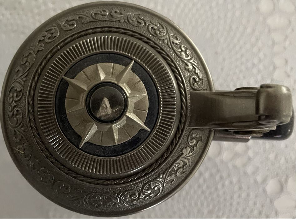 Kufel Franklin Mint El Cazador ze szczątkami statku