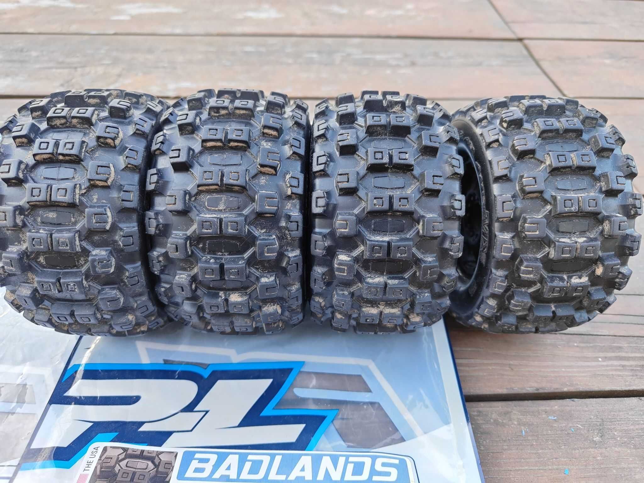 PRO-LINE Koła Badlands MX28 2.8 All Terrain MT 1/10  4 szt