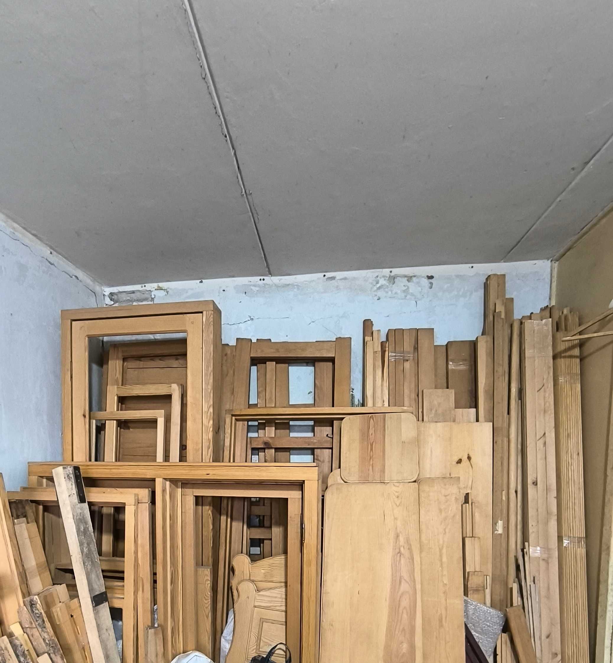 Балкон, окно, балконный блок, рейки, подоконники