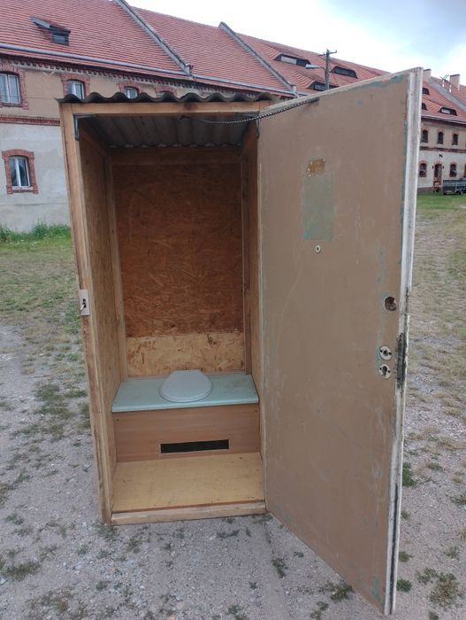 Toaleta, WC, wychodek, szalet na budowę, działkę