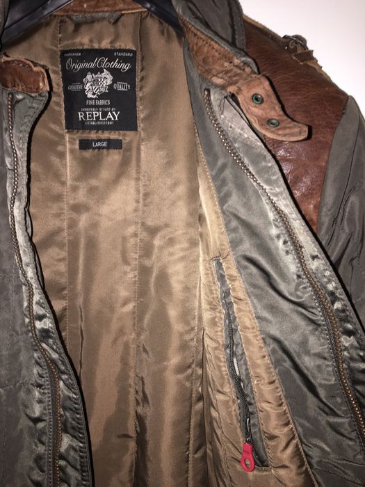 Casaco  da marca de luxo "REPPLAY"