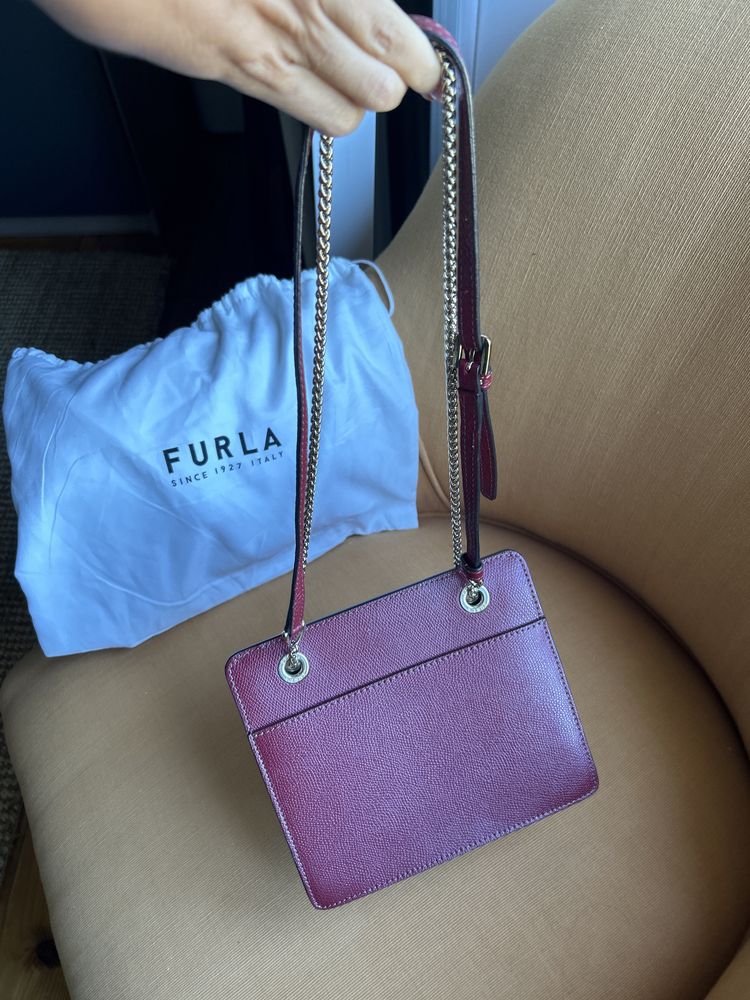 Mala da marca Furla NOVA