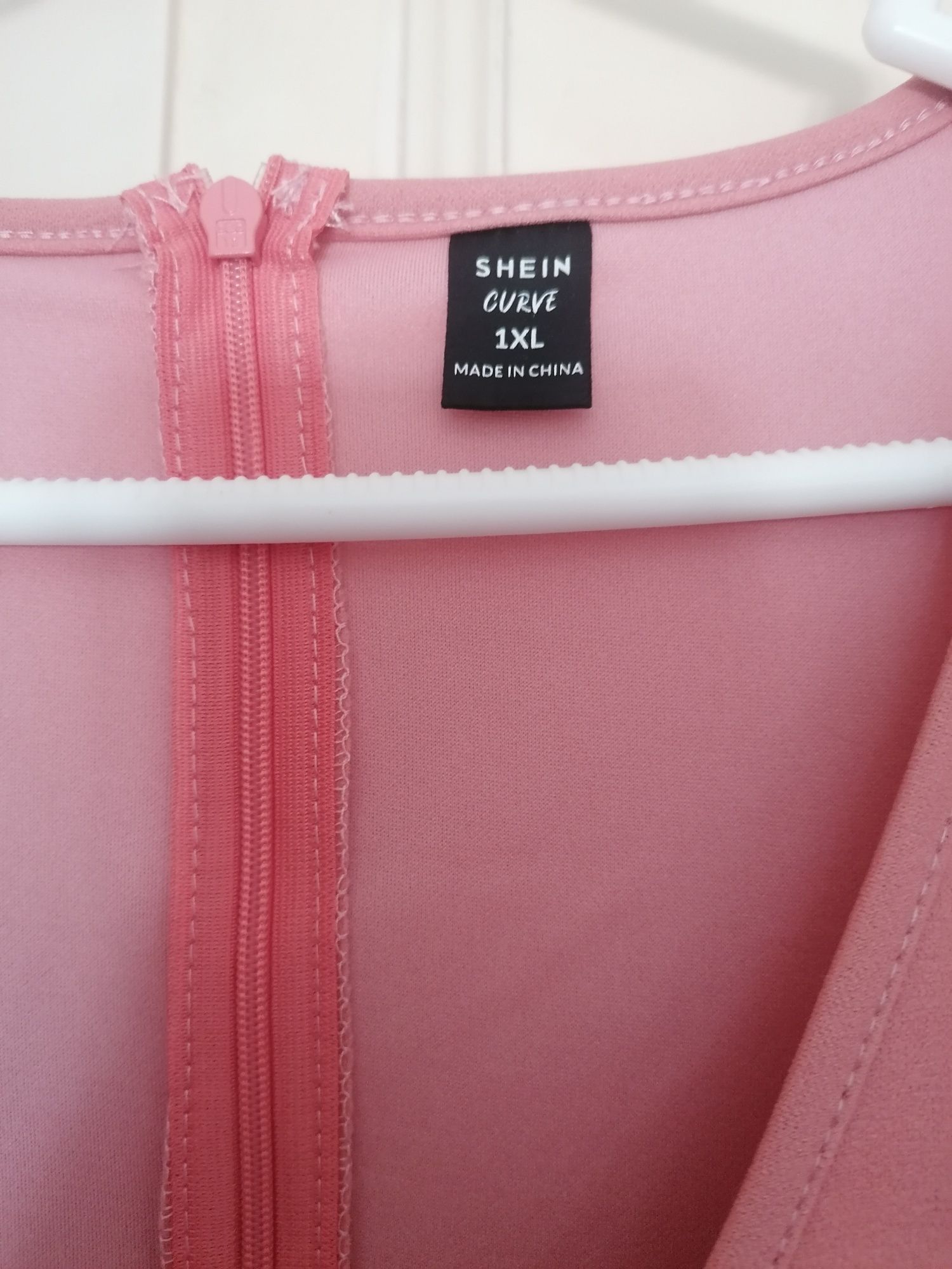 Vestido Shein Curve - Nunca usado