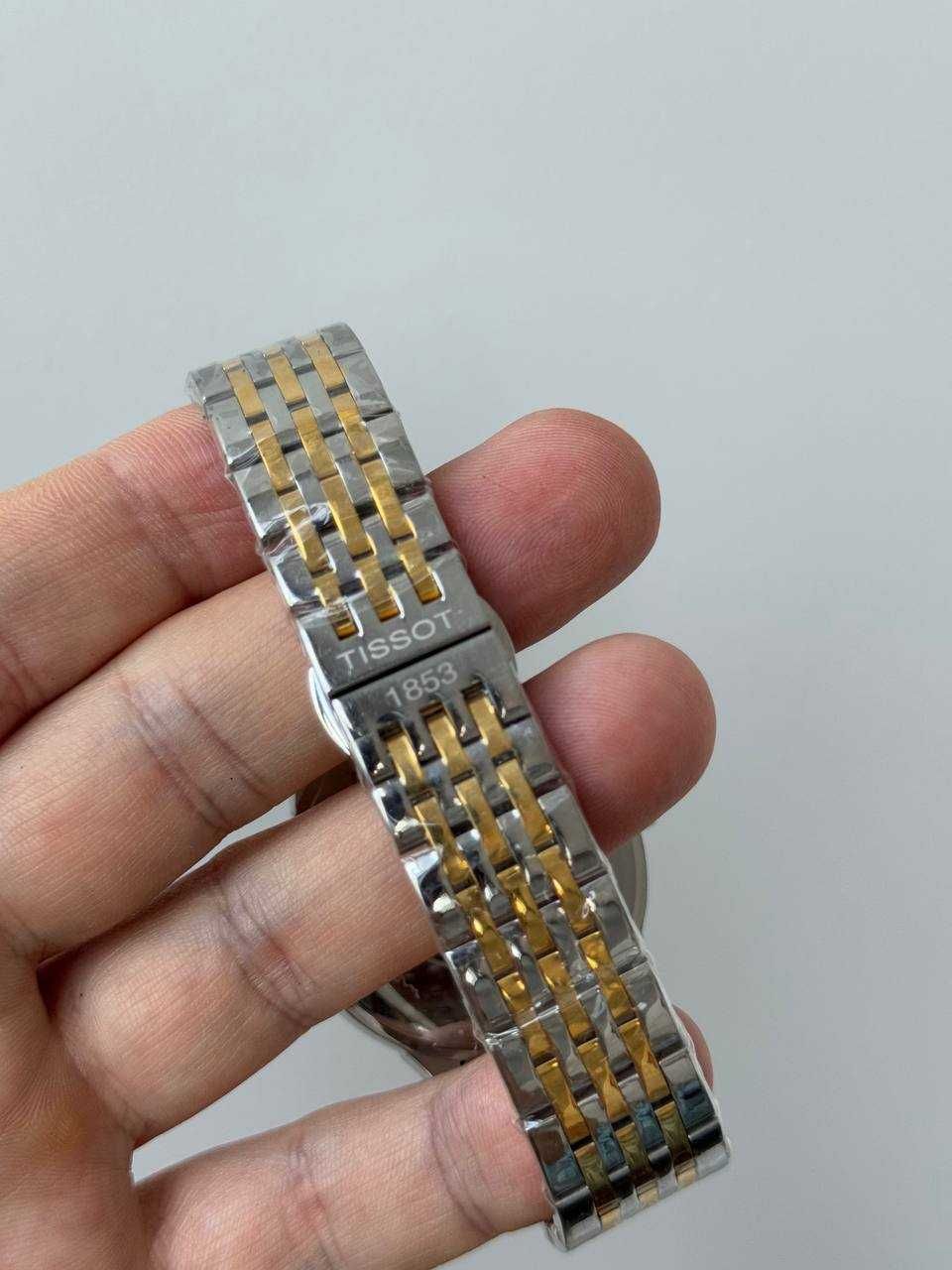 наручний чоловічий годинник Tissot le locle