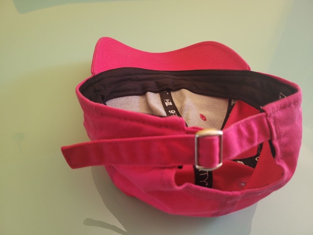 Czapka new era różowa
