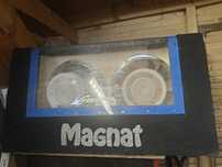Głośnik basowy tuba wzmacniacz  subwoofer magnat neo force 2120