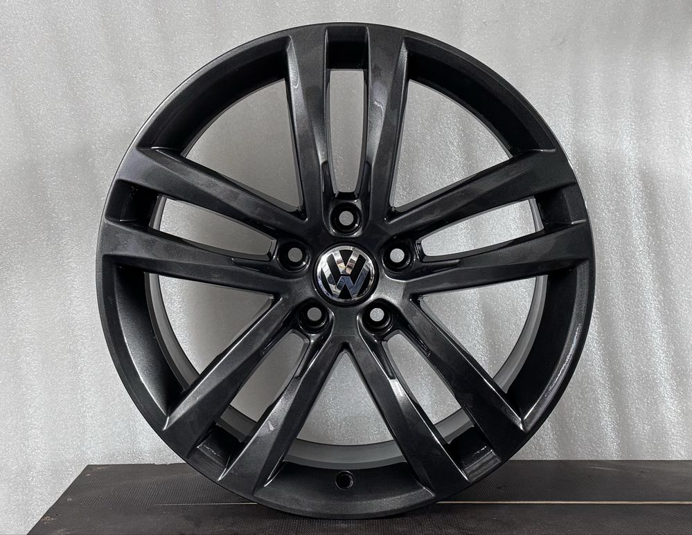 JAK NOWE Felgi oryginalne Volkswagen 18 Salvador Golf Passat sear