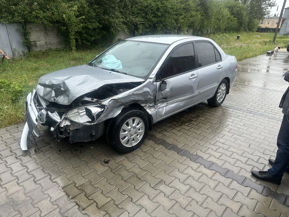 Mitsubishi Lancer 2008 IX покоління