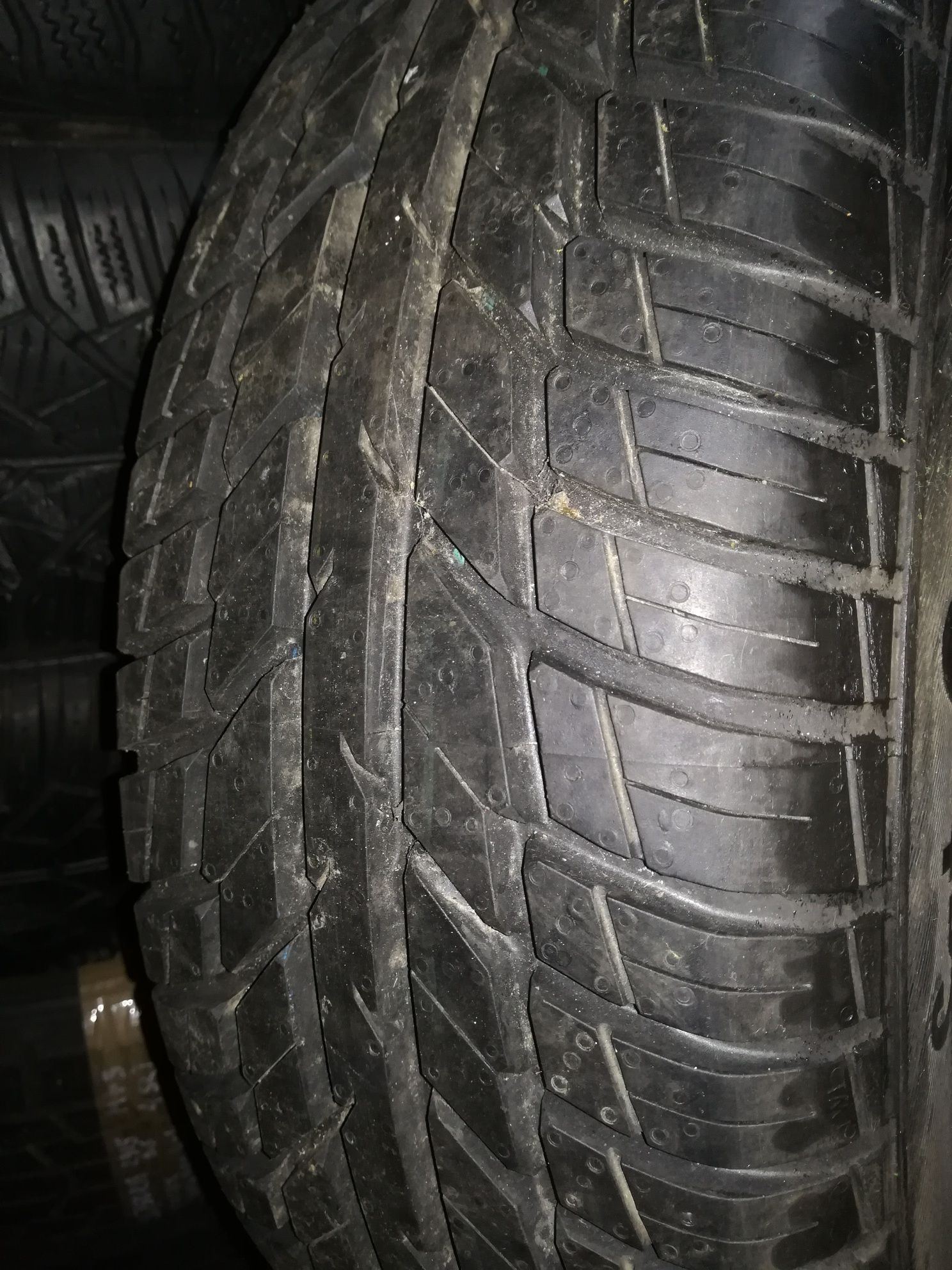 Opona letnia 195/60R15 Fate AR-550 Advance lato bieżnik 8 mm