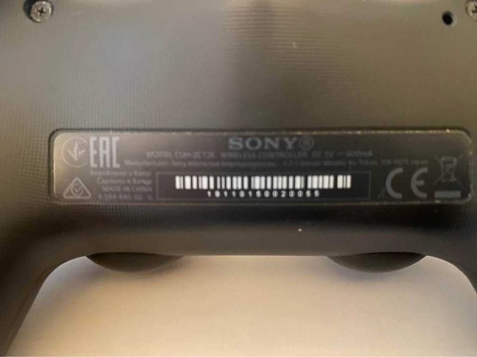 Comandos DualShock 4 Pretos – Usados, mas em Excelente Estado!