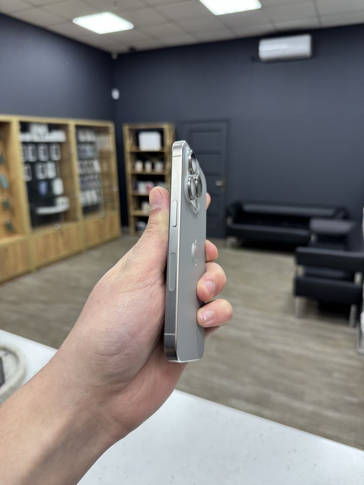 iPhone 15 Pro 256gb Natural Titanium Neverlock з Гарантією!