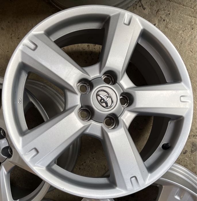 Диски Toyota RAV 4 R 17 5 114,3