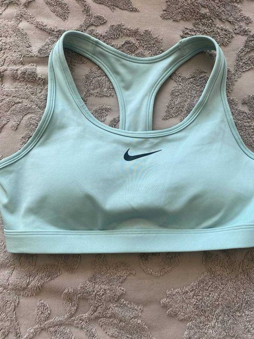 Спортивний топ NIKE