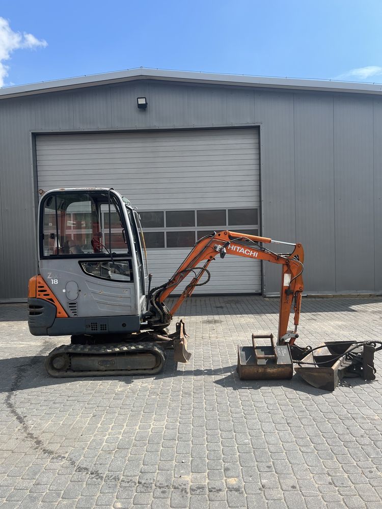 Minikoparka Hitachi Zaxis 18  1,7t