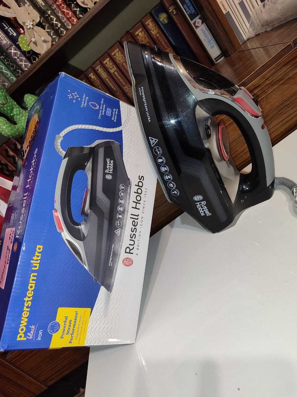 Праска Russell Hobbs PowerSteam Ultra (3100 Вт, 210 г/хв.