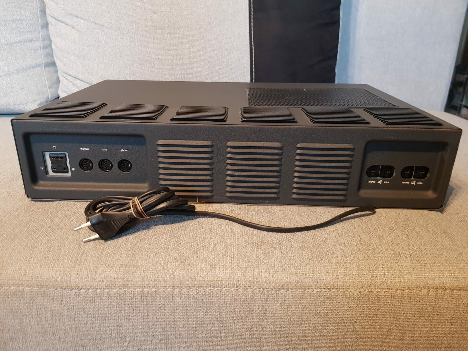 Braun Regie 530
Amplituner w pełni sprawny