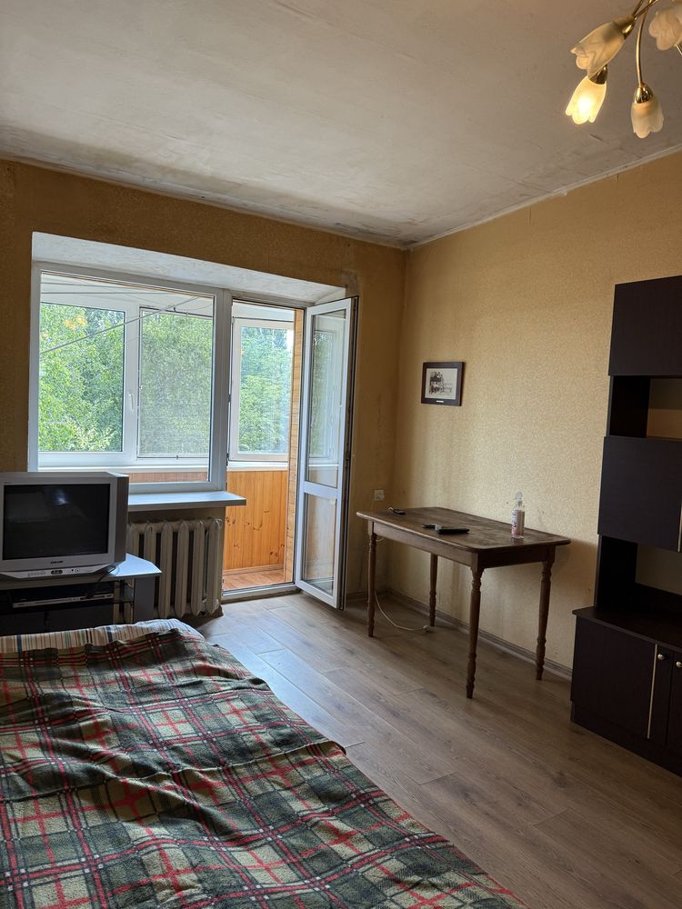 Без %. Продам 2кімн квартиру. Житомирська. Вул. Краснова,Берестейський
